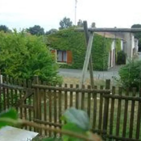 A Avec Piscine Privative, Sauna, Jardin Et Wifi Saint-Juire-Champgillon
